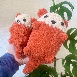 Crochet Mama and Baby otter